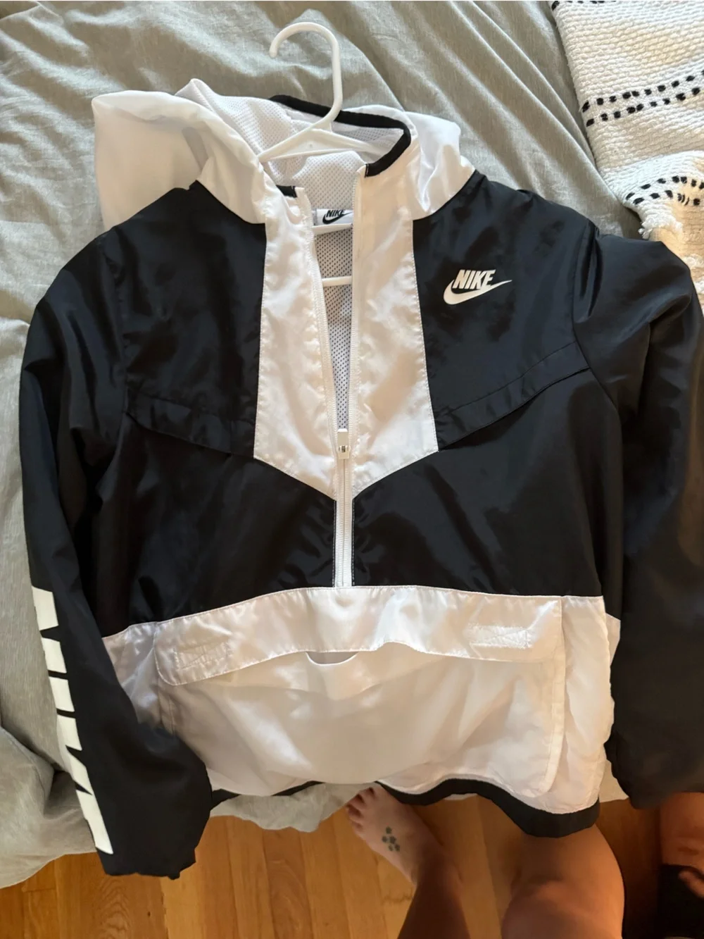 Nike kids/ youth Black and White Colorblock Half-Zip Bomber Jacket